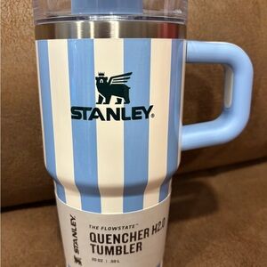 Stanley 20oz Blue and White Quencher Tumbler